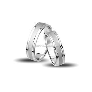 Anillo de Matrimonio Sencillo de Plata de Ley 925K de 5 mm - Product Image 1
