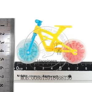 Mini jouet de <span class=keywords><strong>vélo</strong></span> multicolore en gros, bonbons en roue - Product Image 3