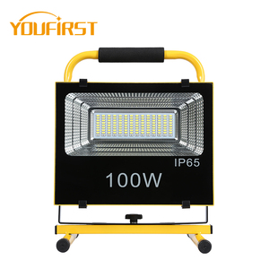 Vendita diretta della fabbrica di alluminio outdoor SMD ip65 30 50 100 200 w ricaricabile HA CONDOTTO il proiettore