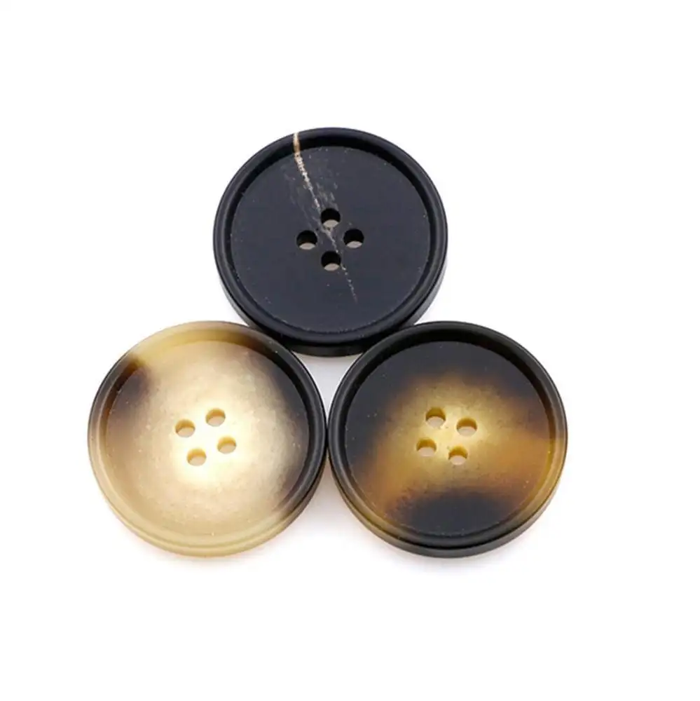 Engraçado plástico resina botões promocionais para o vestuário do revestimento do revestimento