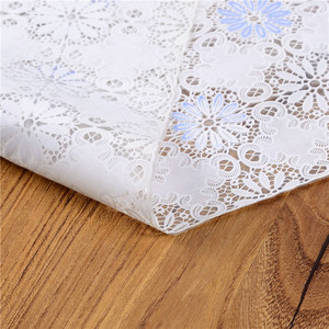HuiHe <span class=keywords><strong>nappe</strong></span> en <span class=keywords><strong>toile</strong></span> <span class=keywords><strong>cirée</strong></span> en PVC dentelle <span class=keywords><strong>blanche</strong></span> - Product Image 3