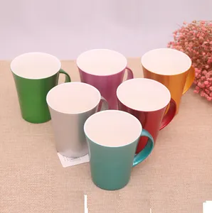 新品定制各种型号彩色陶瓷杯，带定制标志