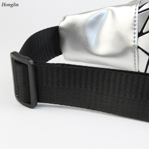 2021 geometrico marsupio <span class=keywords><strong>da</strong></span> <span class=keywords><strong>donna</strong></span> olografico riflettente luminoso marsupio per viaggio zaino alla moda - Product Image 5