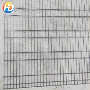 แผงตาข่ายลวดเชื่อมไฟฟ้า4x4 10x10 6FT เคลือบพีวีซีชุบสังกะสีแบบจุ่มร้อน - Product Image 1