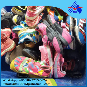 Scarpe sportive usate miste - Product Image 3