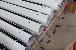 Écran de projection <span class=keywords><strong>motorisé</strong></span> sans fil HD de 120 pouces pour cinéma maison PVC 16:9 portable avec contrôleur filaire et sans fil - Product Image 3