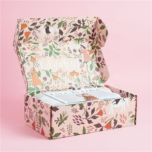 <span class=keywords><strong>Vuelos</strong></span> de almacenamiento de lujo eco amigable logotipo impreso de papel plegable Rosa personalizado caja de correo caja de regalo de cartón aislado caja de envío - Product Image 5