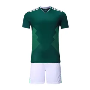 Personalizado nuevo diseño de verde y blanco venta al por mayor traje de deporte de calidad tailandesa de fútbol de sublimación de uniforme