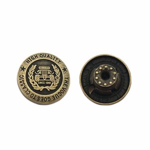 Antique Brass Dập Nổi Logo Thương Hiệu <span class=keywords><strong>20</strong></span> <span class=keywords><strong>Mm</strong></span> Jean Nút Tùy Chỉnh Thiết Kế Kim Loại Denim Jean Nút - Product Image 1