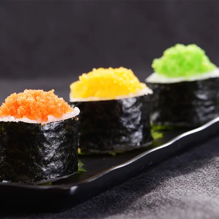 Best Quality Japanese Fish Eggs Ball on Sushi Rolls