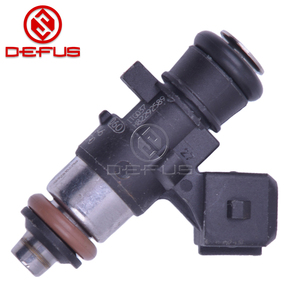 DEFUS nouvelles pièces de voiture <span class=keywords><strong>injecteur</strong></span> de buse d'injection de carburant pour Logan <span class=keywords><strong>Sandero</strong></span> 850cc-1300cc modèles 08-13 1.2L 16V 1.6L 0280158046 - Product Image 1