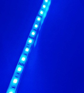 Venda quente SMD 5050 60 60leds/m IP65 rgb luz <span class=keywords><strong>led</strong></span> strip flexível à prova d' água - Product Image 3