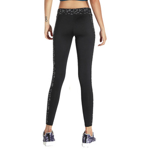 Pantalones de compresión elásticos para mujer, mallas de poliéster y LICRA con estampado de sublimación, reflectantes, a la moda - Product Image 4