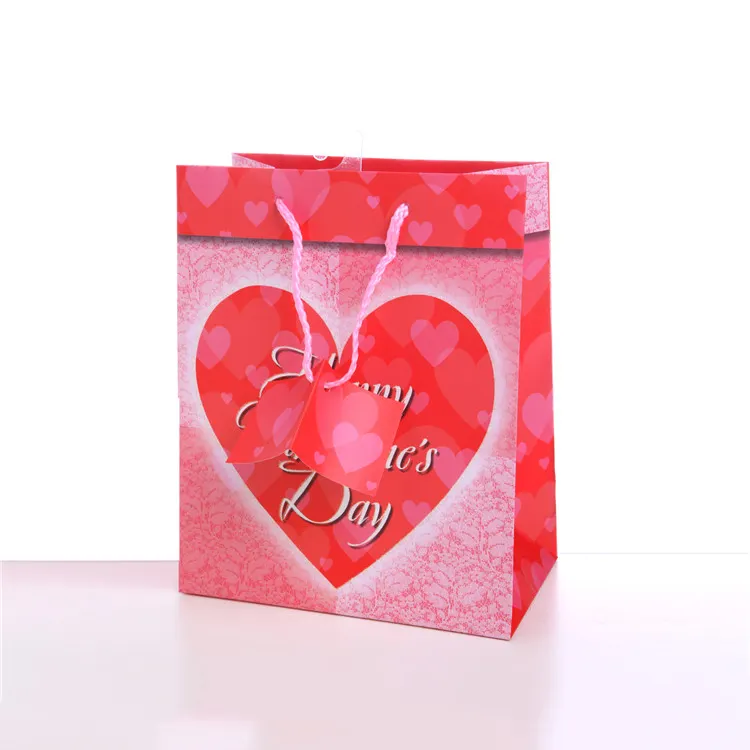 Wholesale heart shaped painting Mother's Day gift wrapped paper bag