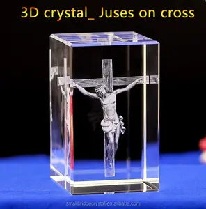 Religious Cross Saint Jesus Statue Engraved 3D Crystal Cube for Souvenir Gifts