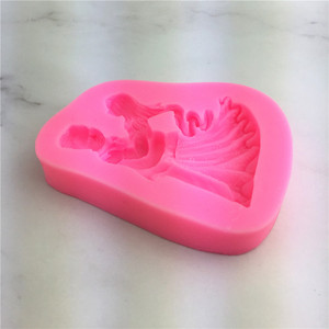 ウェディングケーキデコレーションケーキトッパーチョコレートモールド用の花嫁と花婿のカップルシリコンフォンダン型