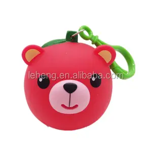 פריט קידום מכירות פלסטיק רך לסחוט צעצועי בעלי החיים דוב אדום bleeping עם לשון צעצוע מחזיק מפתחות