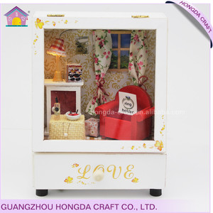 Popular con luz y caja <span class=keywords><strong>de</strong></span> <span class=keywords><strong>música</strong></span> en miniatura muebles <span class=keywords><strong>de</strong></span> casas <span class=keywords><strong>de</strong></span> muñecas DIY <span class=keywords><strong>cosa</strong></span> - Product Image 3