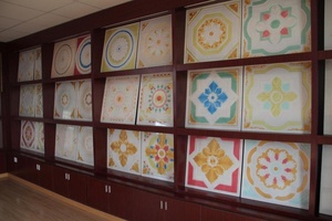 Hermoso Diseño Floral, Decoración de <span class=keywords><strong>Interiores</strong></span>, Techo Falso de Yeso Suspendido POP <span class=keywords><strong>para</strong></span> el Mercado de Ghana - Product Image 5