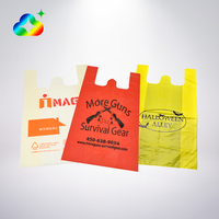Sacs d'emballage pour t-shirts en plastique compostable 100% écologique avec poignée de transport, personnalisés avec logo imprimé pour le shopping