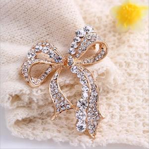 Bán Buôn Phụ Nữ Thiết Kế Mới Mạ Vàng Cưới Pha Lê Rhinestone Vương Miện Brooch Bow Ngọc Trai Hợp Kim Brooch Pins - Product Image 3