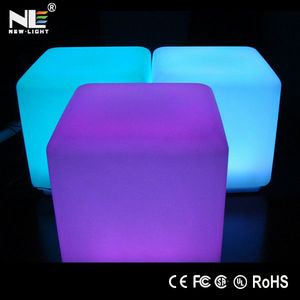 Tapizada moderno cubo silla! Led cubo sillas, el uso de niños para presidente del partido, led al aire libre silla de la barra - Product Image 1