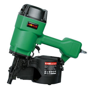 Cloueuse à air comprimé APLUS C-100PA 100 mm PALLET AIR COIL NAIL GUN LONGUEUR DE 2,5 mm à 3,3 mm PUISSANCE DE PERÇAGE 101,75 Ft-lb - Product Image 1