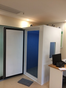 Cabine audiométrique pour tester l'audition - Product Image 2
