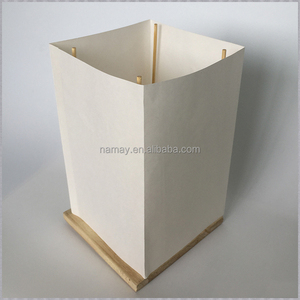 Farolillos de Madera Flotantes de Agua Chinos al por Mayor para Fiestas de 15*15*25 cm con Impresión Personalizada - Product Image 3