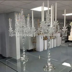 2017 nuovo disegno di buona qualità di yiwu commercio all'ingrosso alto candelabri di cristallo con 9 braccia per matrimoni