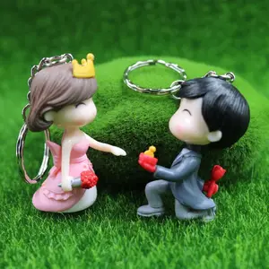 Porte-clés romantique pour couple nouvellement mariée, cadeau d'anniversaire de mariage, proposition de dessin animé