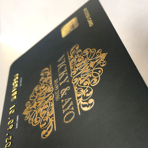 Tùy Chỉnh UV Tại Chỗ PVC Đã Ghé Thăm Thẻ Vàng Lá Tem Thẻ Bảo Hành UV In Ấn Nổi Số Thẻ Kinh Doanh Với Matte Kết Thúc - Product Image 2