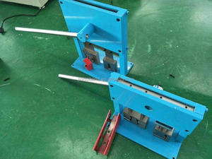 ベネチアンブラインドレール用手動打ち抜き切断機 - Product Image 3