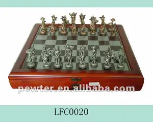 古色古香的主题象棋套装