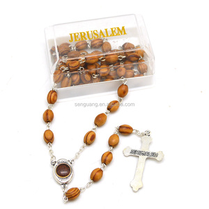 Venta al por mayor religiosa Oliva Oval de madera Santo suelo y Jerusalén Cruz católica rosarios con caja de regalo - Product Image 4