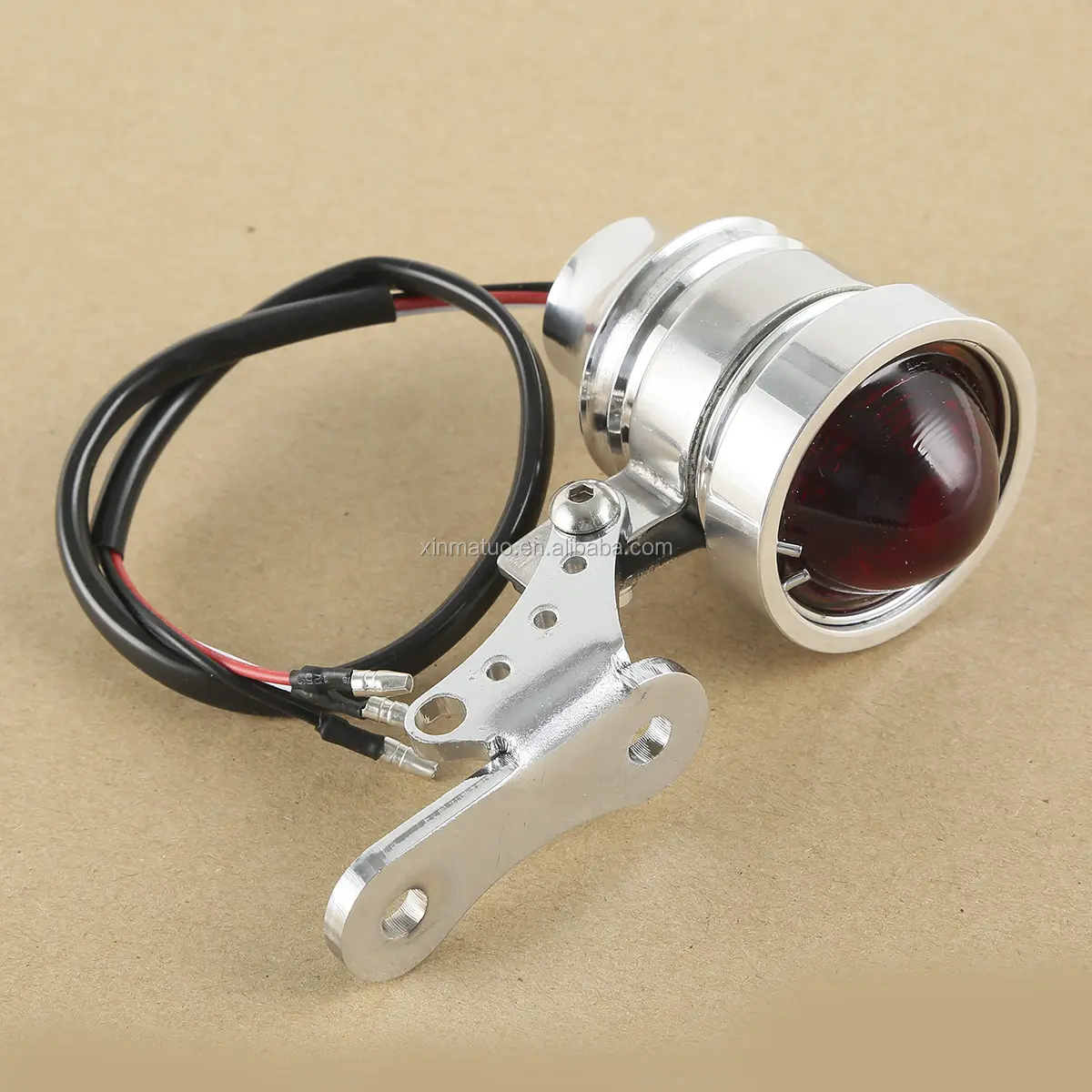 XMT140691-E China Fabrik Chrom Kugel Aluminium LED Rücklicht Für Bobber Chopper Cafe Racer Motorrad Teile