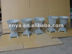 Urne à pieds Pot de fleur de jardinage Autres fournitures de jardin Fonte Vente en gros Arrière-cour Intérieur et extérieur Maison Métal - Product Image 5