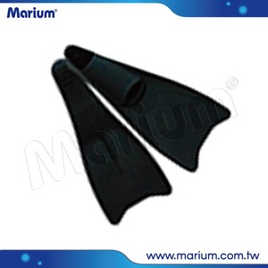 Long Blade Rubber Fins Snorkeling Scuba Swimming Sport Diving Fins - Product Image 1