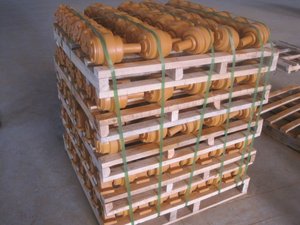ลูกกลิ้งบนลูกกลิ้งด้านบน,รถปราบดิน D4 D5 D6 D7 D8 D9 D10 <span class=keywords><strong>D30</strong></span> D31 D40 D50 D65 D85 D125 D135 D155
