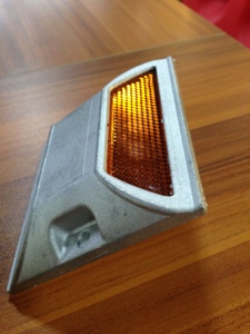 बिल्ली आँख सौर चिंतनशील रोड स्टड एल्यूमीनियम रोड स्टड - Product Image 3