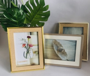 TENGZHEN 6x8 Picture Frame Hand-Crafted Ceramic Picture Frame photo frame with High Definition Glass Hook for Tabletop Display Photo Decorative Floral Design Home Décor Photo Gallery Art TENGZHEN 6x8 Picture Frame Hand-Crafted Ceramic Picture Frame photo frame with High Definition Glass Hook for Tabletop Display Photo Decorative Floral Design Home Décor Photo Gallery Art