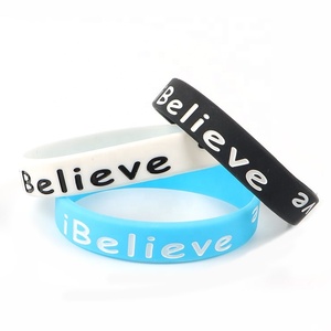 U-Meking Bracelet en silicone personnalisé-Logo gravé Faith <span class=keywords><strong>Creed</strong></span> WWJD Bracelet de croyance pour athlète cadeau de mode en gros - Product Image 4