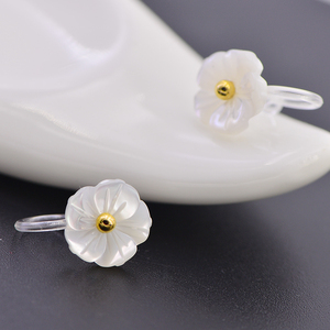 <span class=keywords><strong>Orecchini</strong></span> <span class=keywords><strong>trasparenti</strong></span> a Clip con fiori di prugna per feste matrimoni e regali - Product Image 4