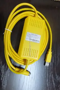 Yeni ve orijinal USB-XGB + PLC Programlama Kablosu. Optik izolasyon. XGB/XBC/XBM programı İndirme kablosu