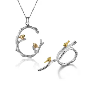 Netter Stil Vogel auf Zweig Silber 925 Schmuck Set mit offenem Ring Anhänger Halskette für Frauen