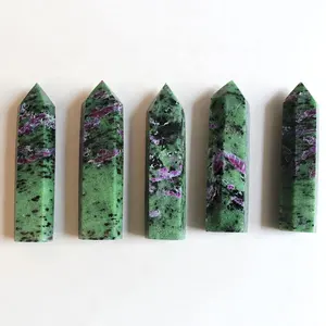 ขายส่งธรรมชาติควอตซ์ Epidote คริสตัล Wands ทับทิม Zoisite Point Tower สำหรับตกแต่ง