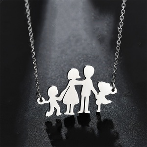 Cadeaux pour la fête <span class=keywords><strong>des</strong></span> pères et <span class=keywords><strong>des</strong></span> mères, vente flash <span class=keywords><strong>ETSY</strong></span>, colliers créatifs en acier inoxydable pour une nouvelle famille de quatre personnes - Product Image 2