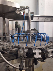 <span class=keywords><strong>Pas</strong></span> <span class=keywords><strong>cher</strong></span> et bonne qualité 6 têtes mineur l'<span class=keywords><strong>eau</strong></span> 3in1 bottelling machine de remplissage - Product Image 4