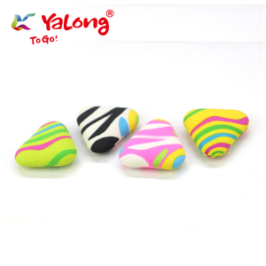 Trẻ Em Thuận Lợi Cầu Vồng Đầy Màu Sắc Bút Chì Tẩy Yalong Thiết Kế Ban Đầu TPR Chất Liệu Hình Tam Giác Tẩy - Product Image 3