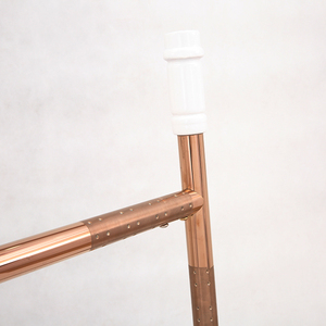 Estante de ropa de latón, diseño moderno de oro rosa - Product Image 3